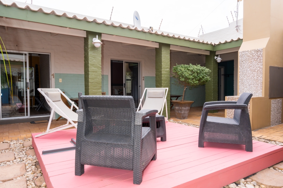 6 Bedroom Property for Sale in Middedorp Western Cape